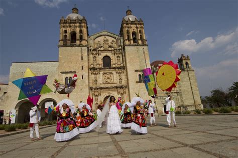 gente de oaxaca|10 Tradiciones y Costumbres de Oaxaca Más。